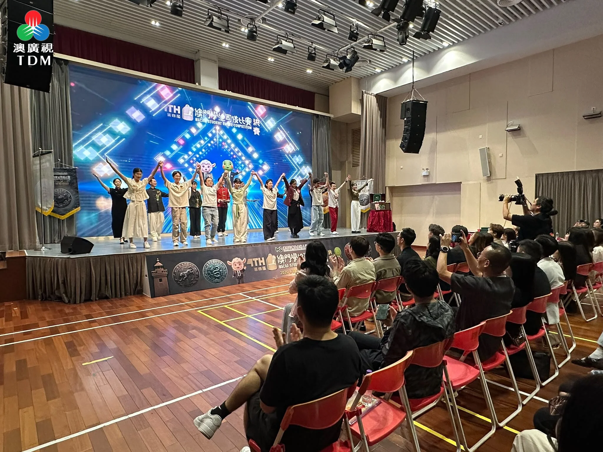 澳廣視新聞有專題報導。澳門日報等本地主流媒體也有報導。